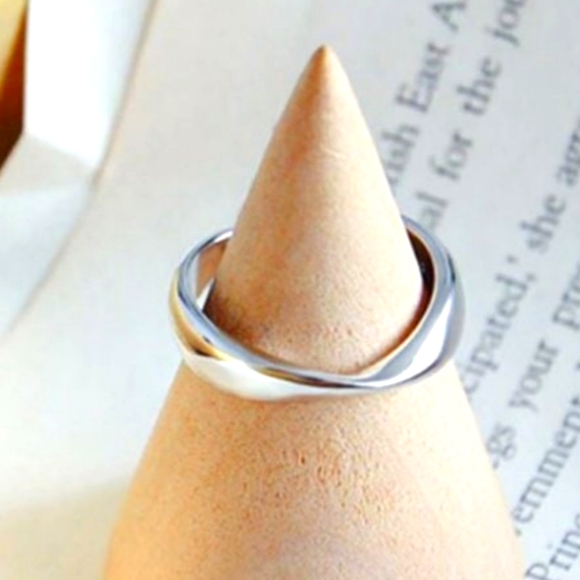 NEW Unisex 925 Sterling Silver Adjustable Wavy Band Ring - Picture 6 of 6